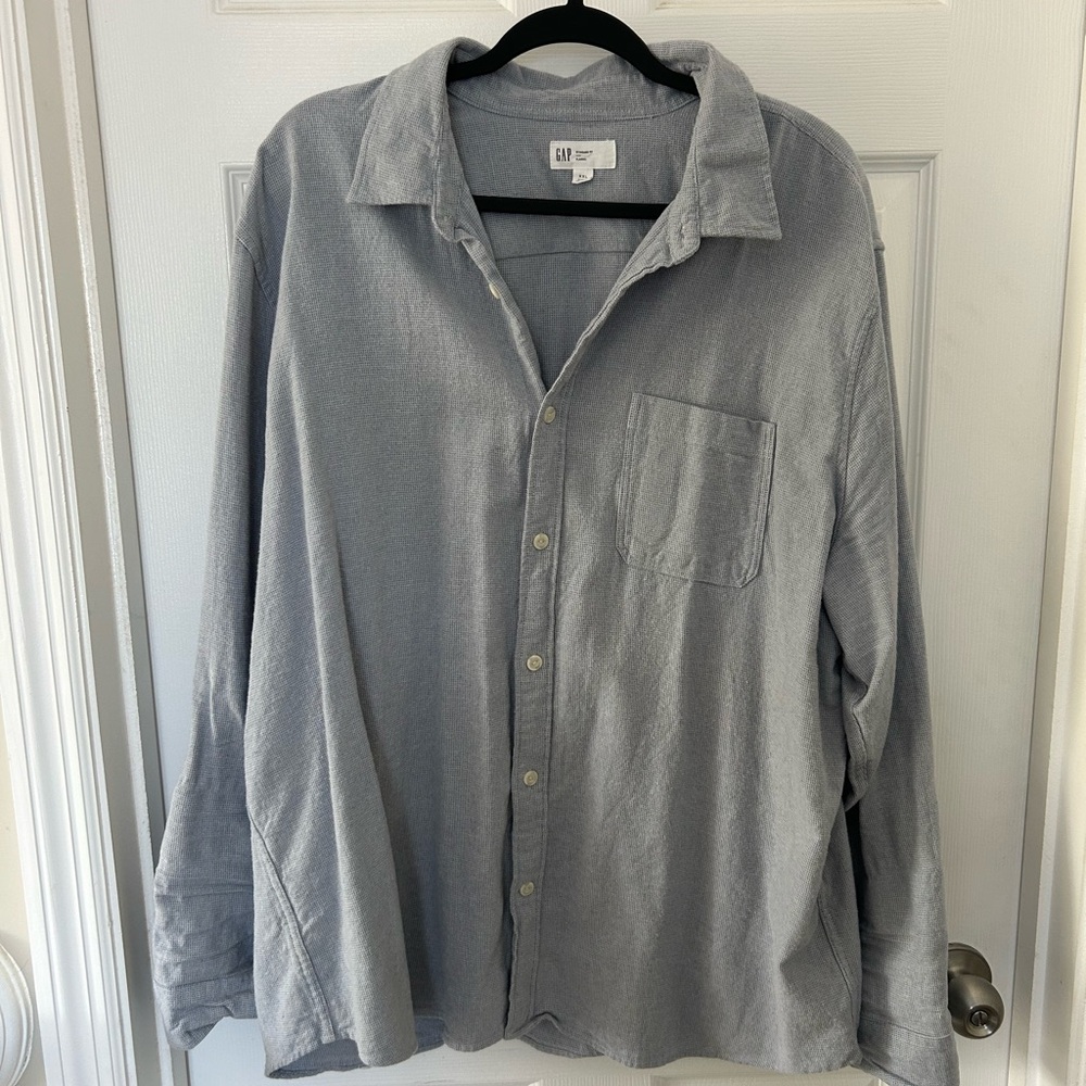 Gap Men’s Gray Flannel Shirt